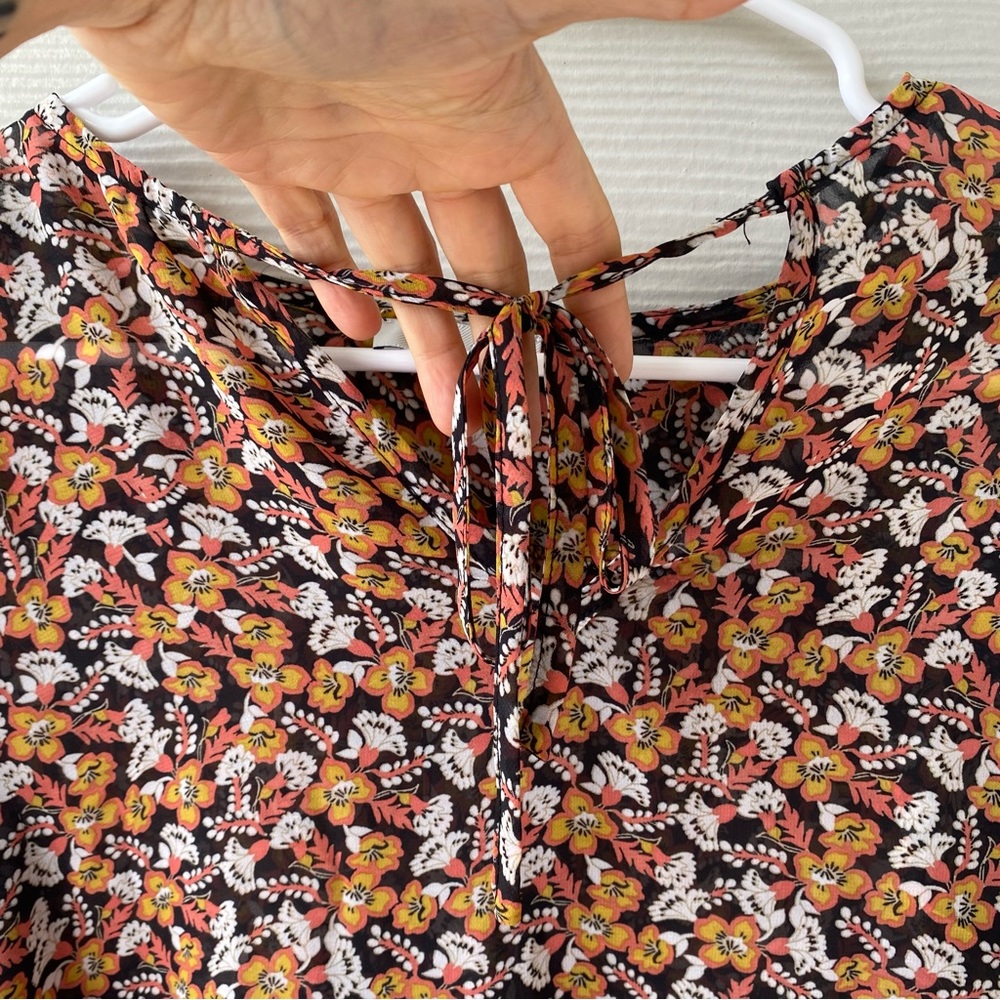 ALLISON JOY Floral Bell Sleeve Semi Sheer Blouse - Picture 6 of 8